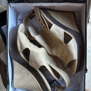 Bucco Tan Wedges Stylish Comfort